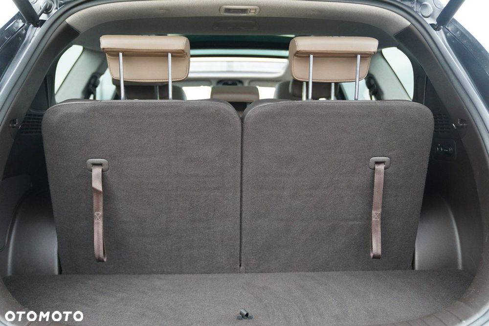 Hyundai Santa Fe - 12