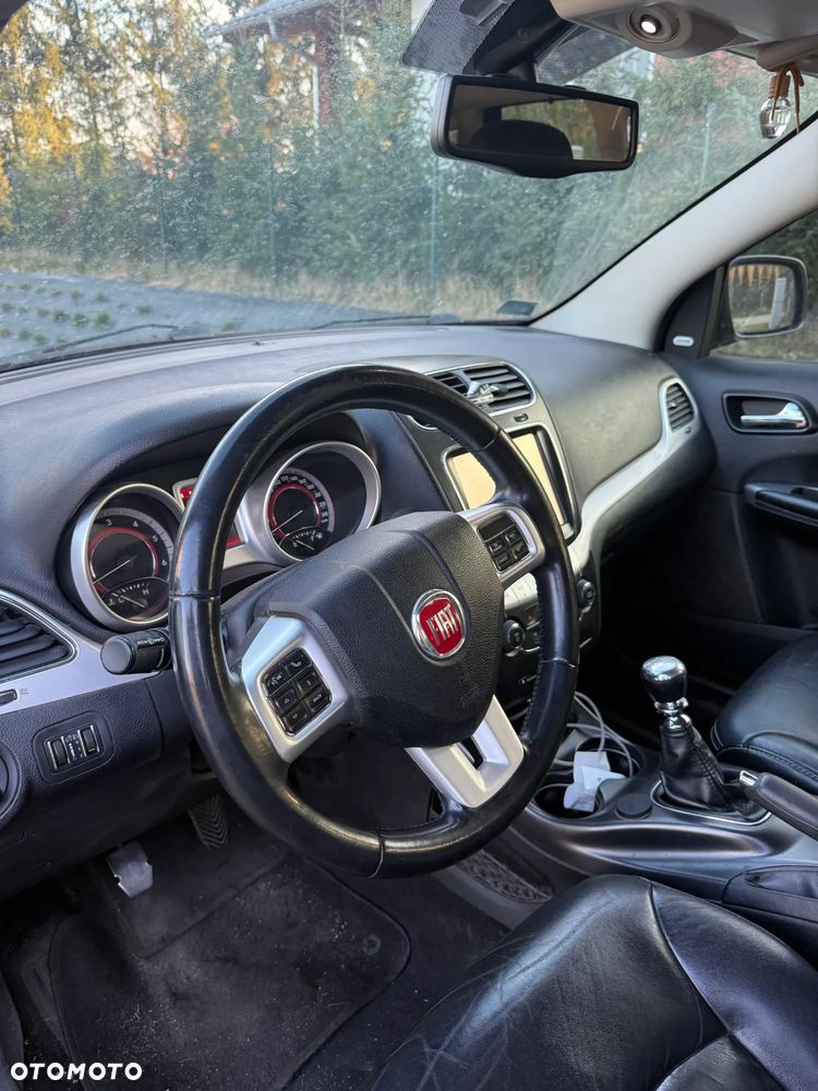 Fiat Freemont 2.0 Multijet Lounge - 22