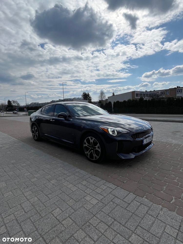 Kia Stinger 2.0 T-GDI GT Line - 19