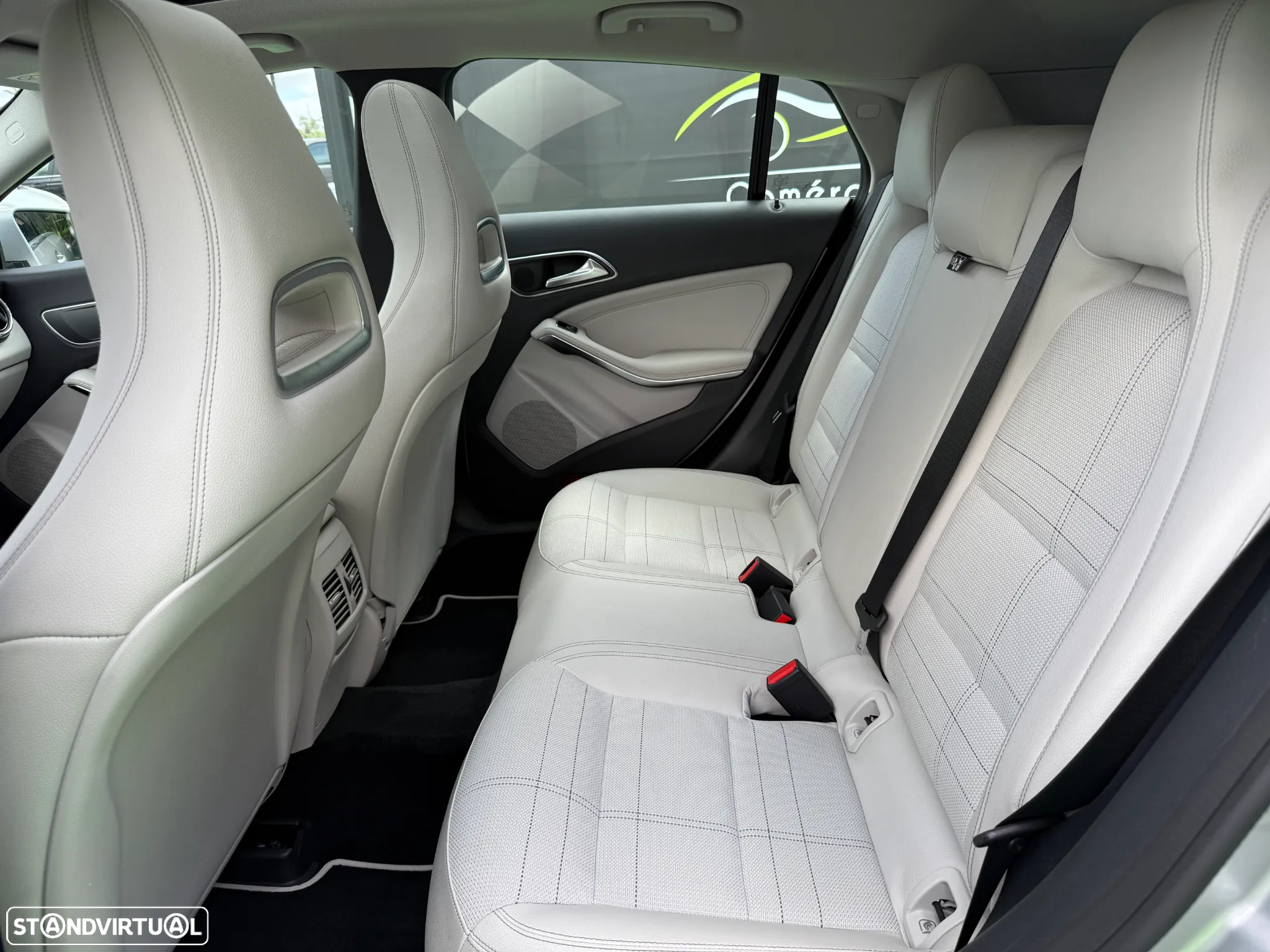Mercedes-Benz CLA 180 Shooting Brake d Urban - 33