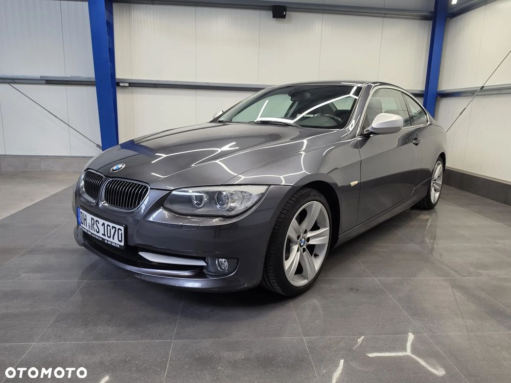 BMW Seria 3 320d Edition Exclusive - 1