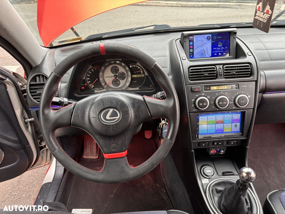 Lexus Seria IS 200 SportCross - 20