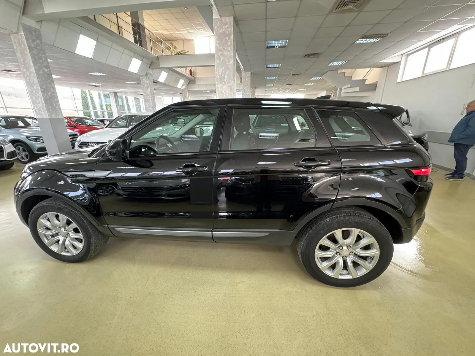 Land Rover Range Rover Evoque 2.0 D150 SE - 13