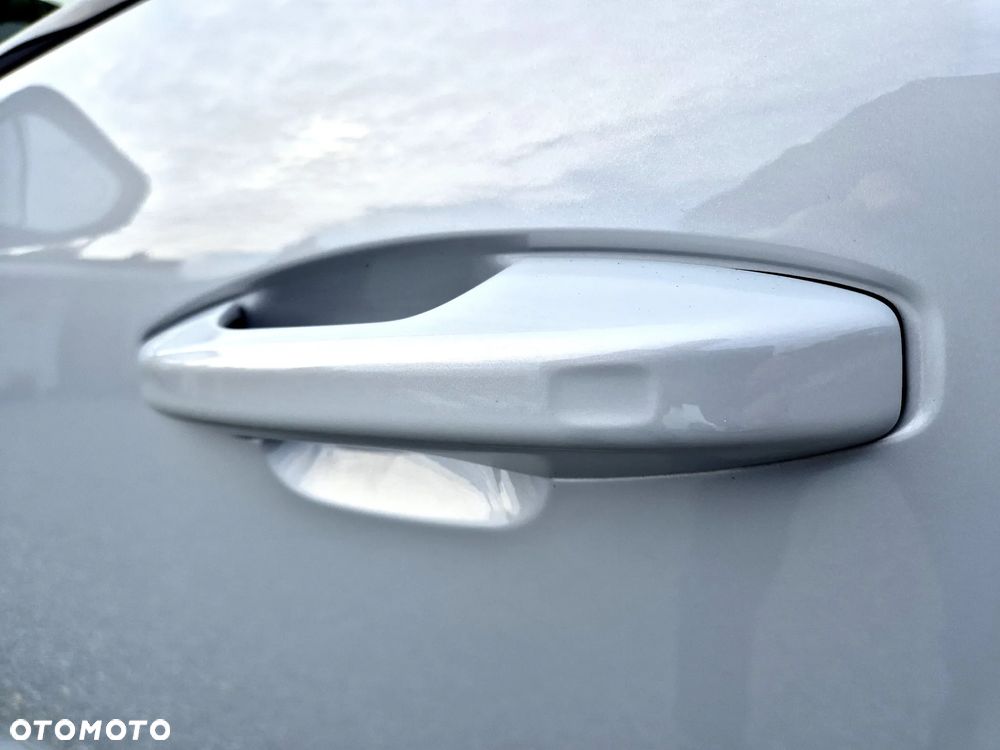 Volvo XC 40 T3 R-Design - 30