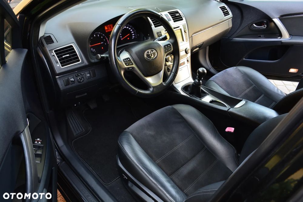 Toyota Avensis Touring Sports 1.8 Business Edition - 6