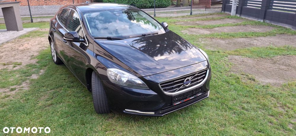 Volvo V40 D2 Momentum - 2