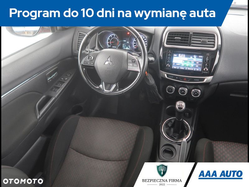 Mitsubishi ASX - 8