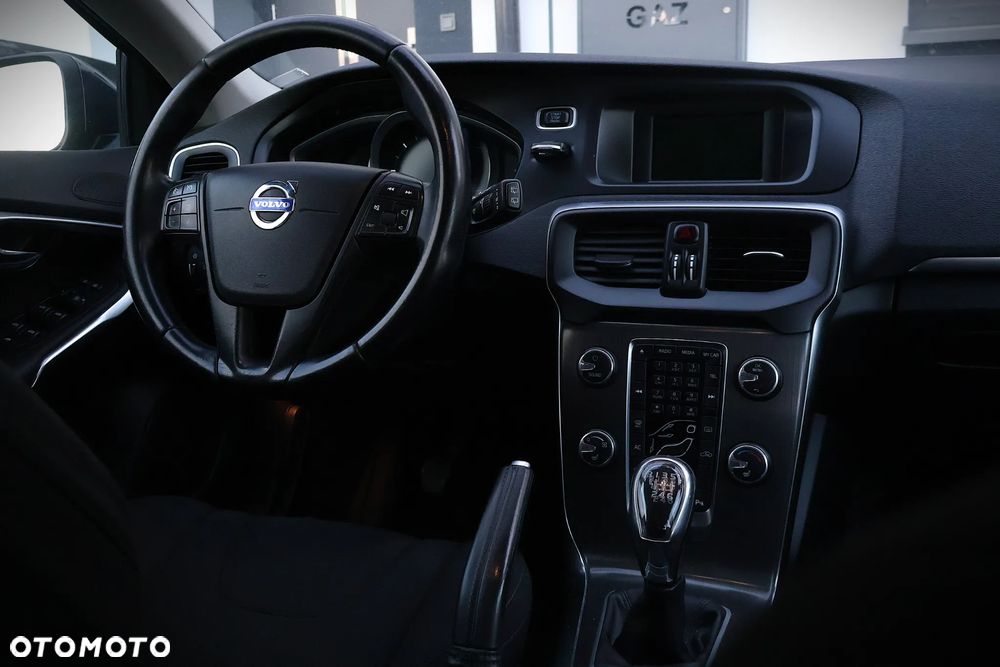 Volvo V40 D2 Kinetic - 10