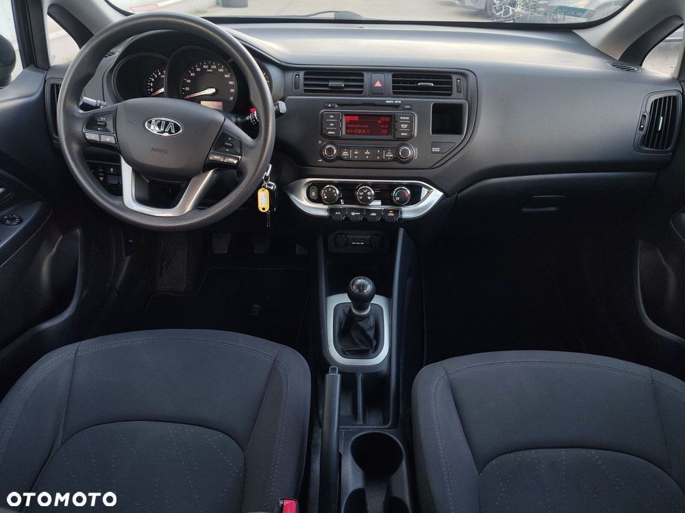 Kia Rio 1.2 M - 12