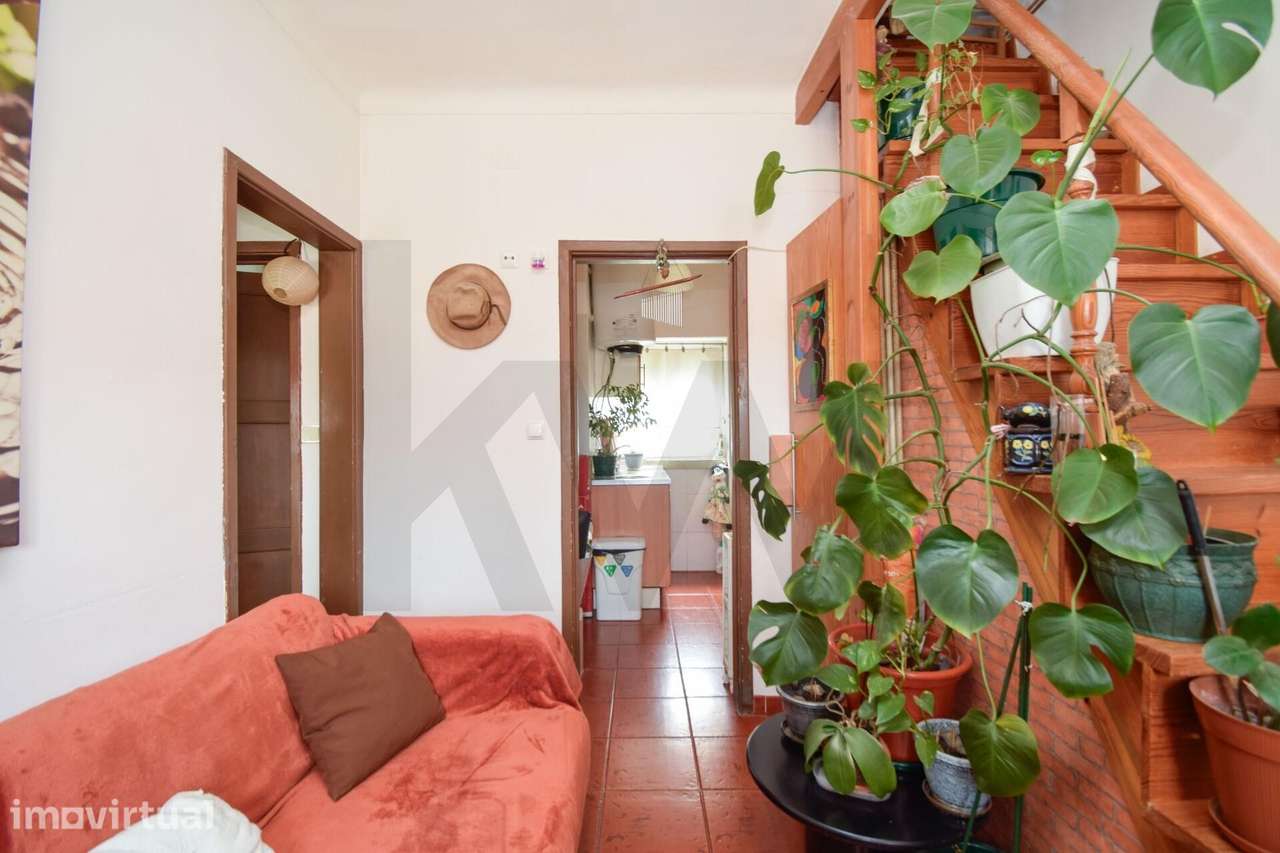 Apartamento T2 para VENDA na Rua D. João de Castro - Pontinha - Grande imagem: 4/19
