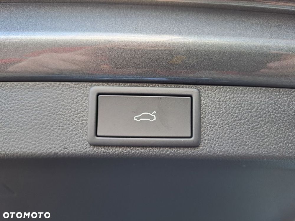 Skoda Octavia 2.0 TSI RS DSG - 8