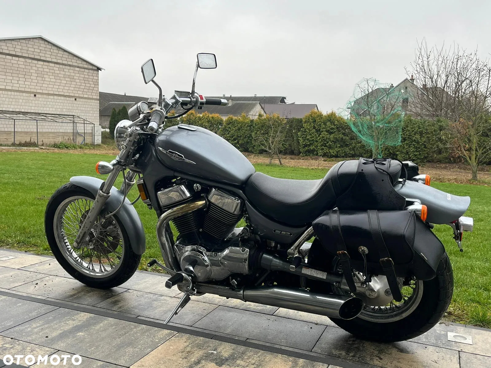 Suzuki Intruder - 7