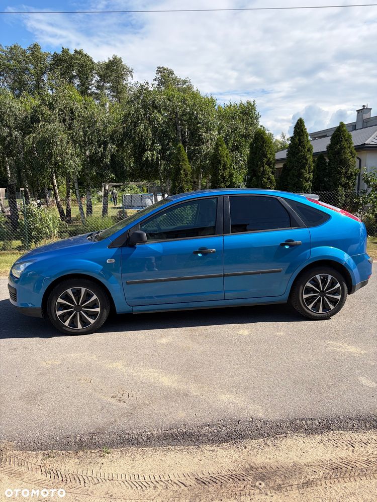 Ford Focus 1.6 16V Style - 3