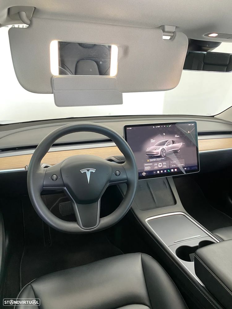 Tesla Model 3 Long Range Tração Traseira - 16