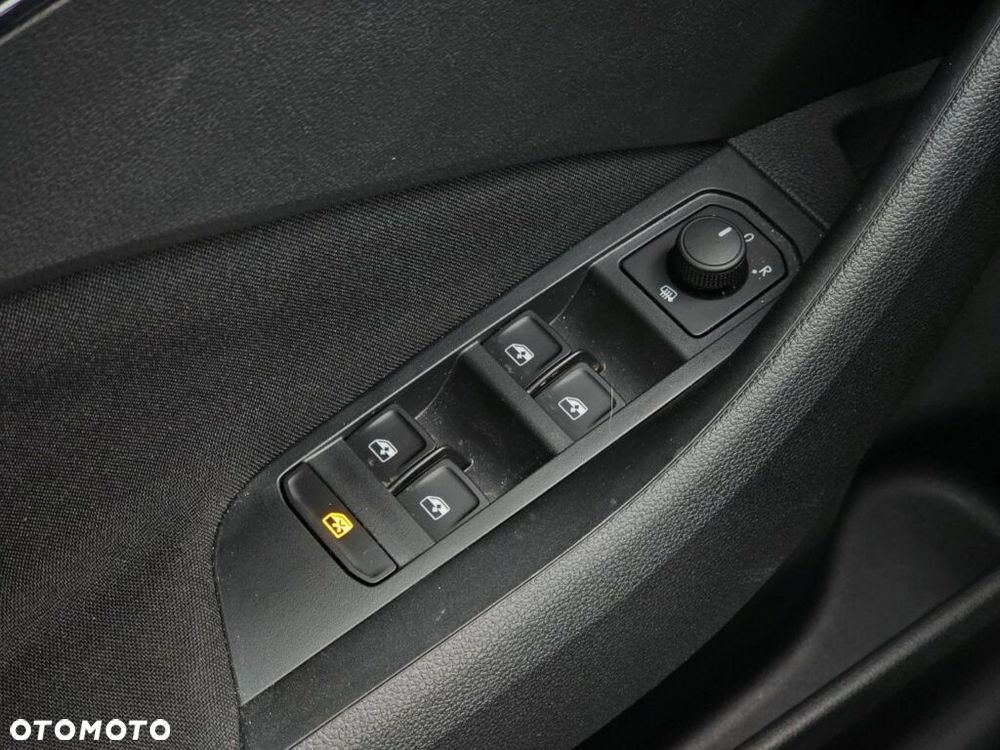 Skoda Scala 1.0 TSI Essence - 19