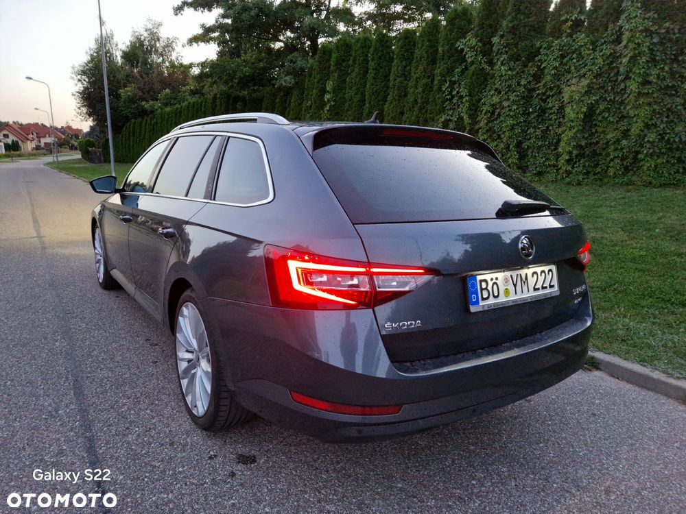 Skoda Superb 2.0 TDI 4x4 DSG Premium Edition - 30