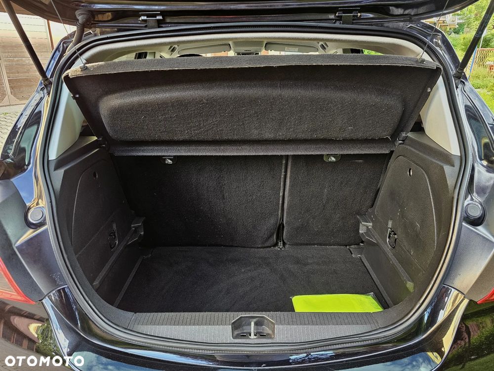 Opel Corsa 1.4 16V Active - 22
