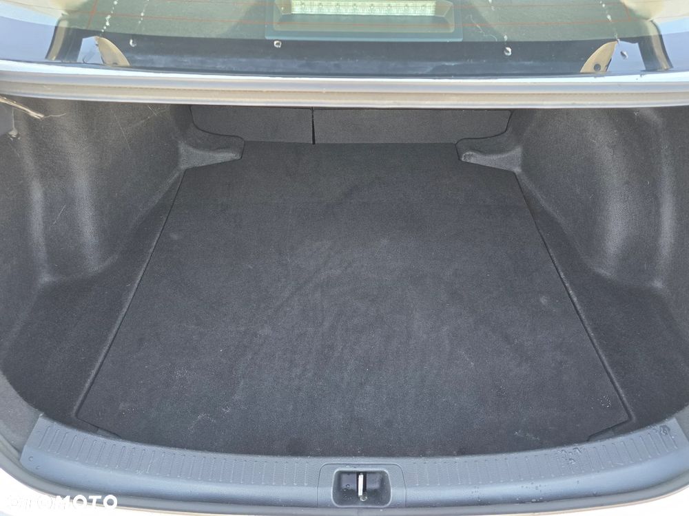 Toyota Corolla 1.8 Hybrid GPF Comfort - 23