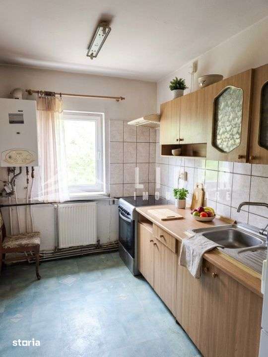 Apartament 4 camere decomandat | 80 mp | Etaj intermediar | Zona Horea - Imagine principală: 2/11