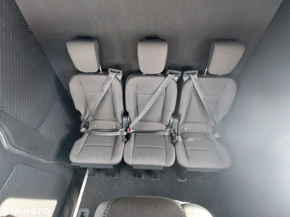 Mercedes-Benz Sprinter - 18