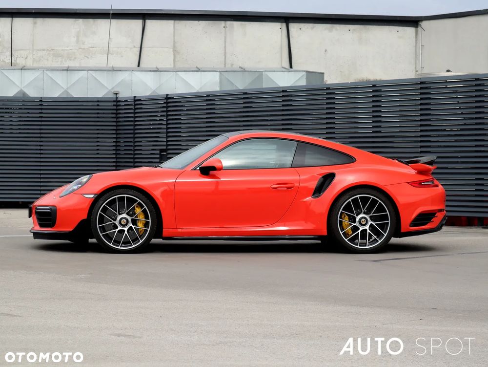 Porsche 911 Turbo S - 2