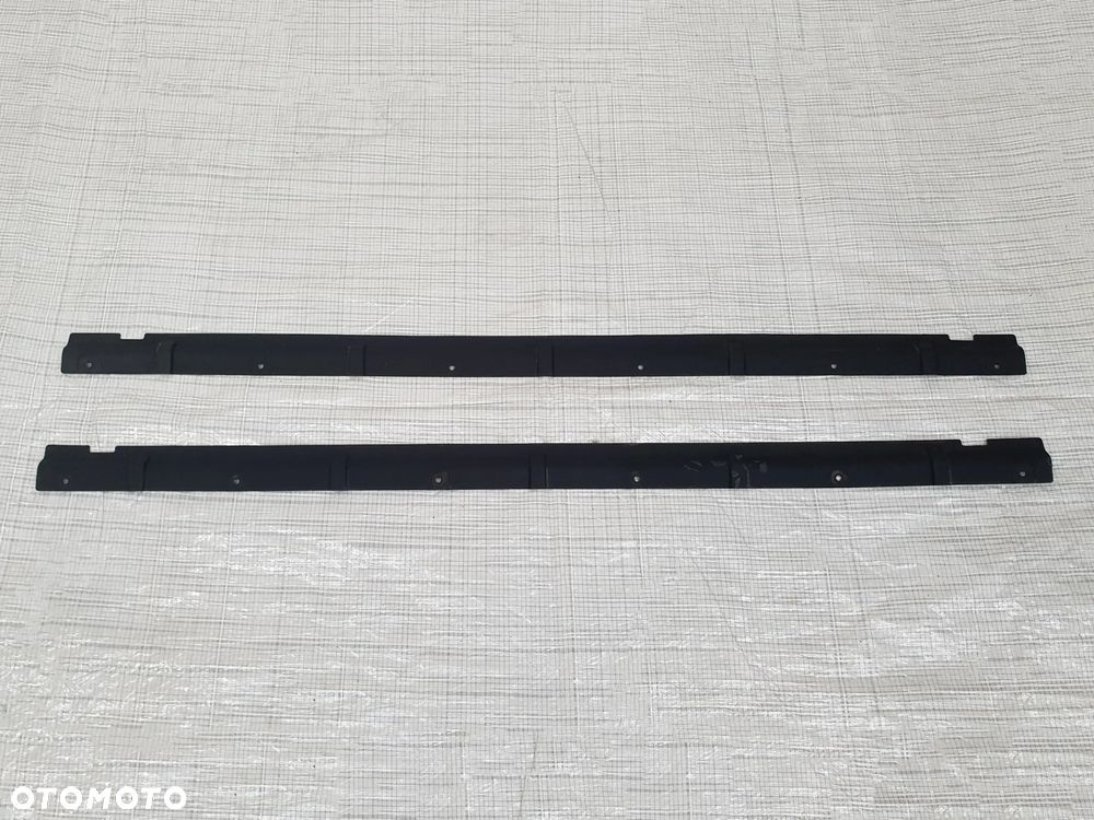 Mocowania nakładek na progi (komplet) do Suzuki Vitara I