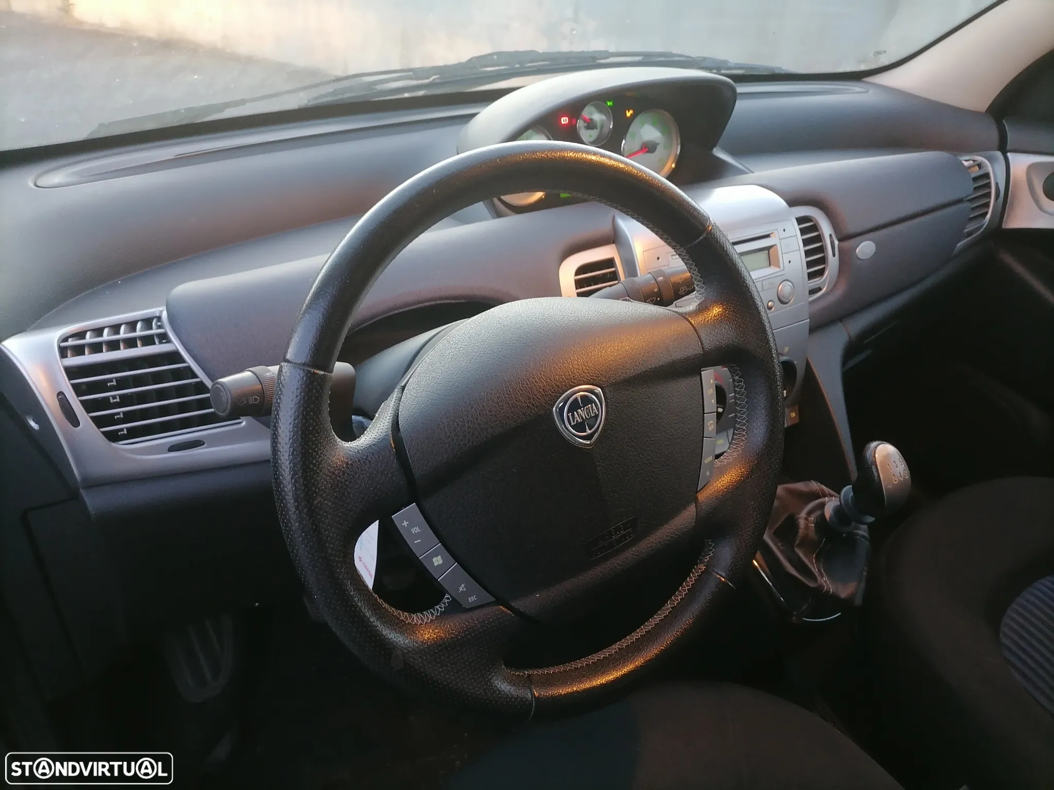 Lancia Ypsilon 1.2 Argento - 12