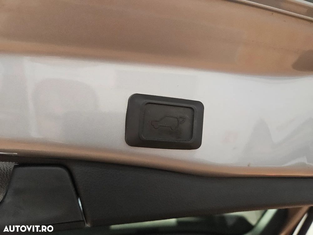 Toyota RAV4 2.5 VVT-iE 4x4 Luxury - 14