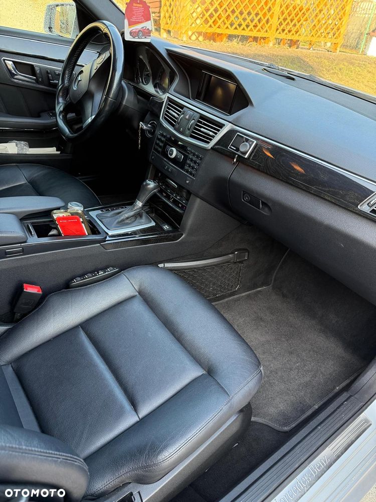 Mercedes-Benz Klasa E 250 CDI 4-Matic BlueEff Elegance - 4