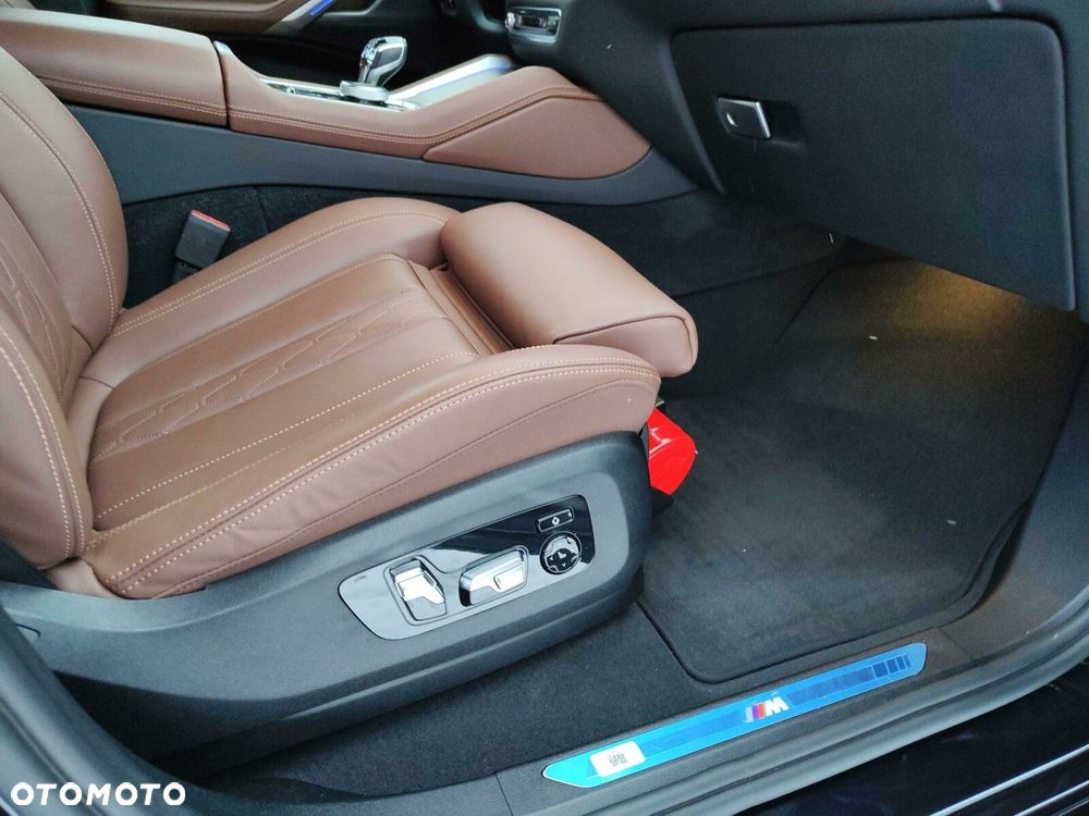 BMW X6 - 22
