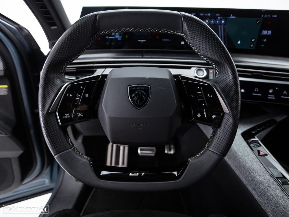 Peugeot E-3008 GT - 17