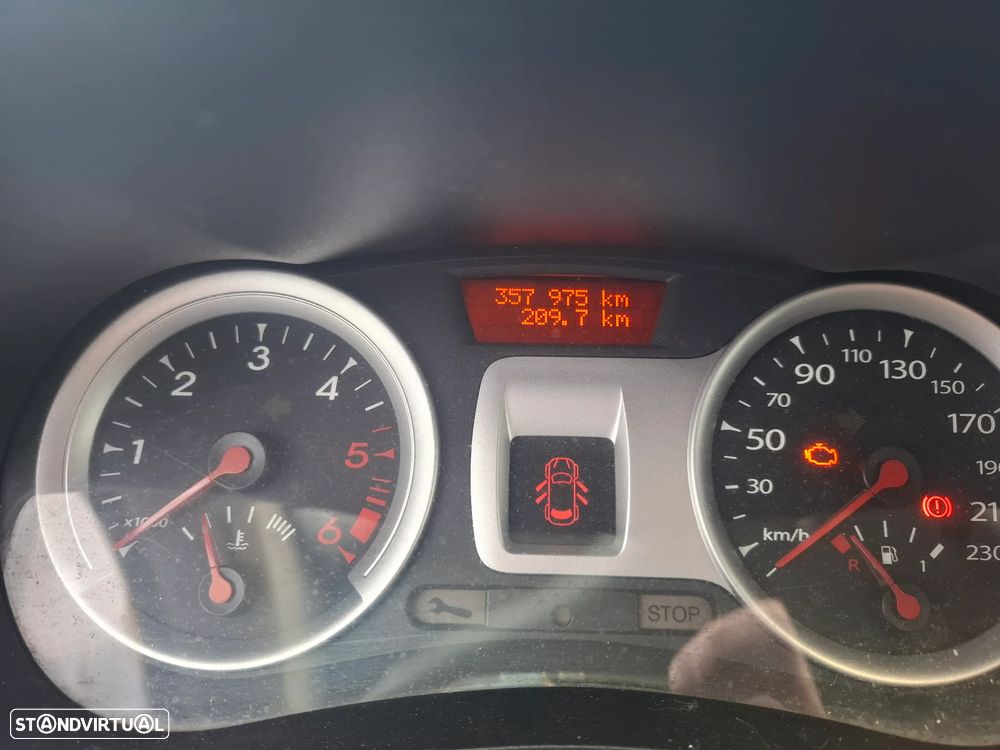 Renault Clio 1.5 dCi Dynamique - 9