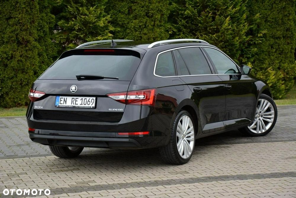 Skoda Superb 2.0 TDI DSG Premium Edition - 12