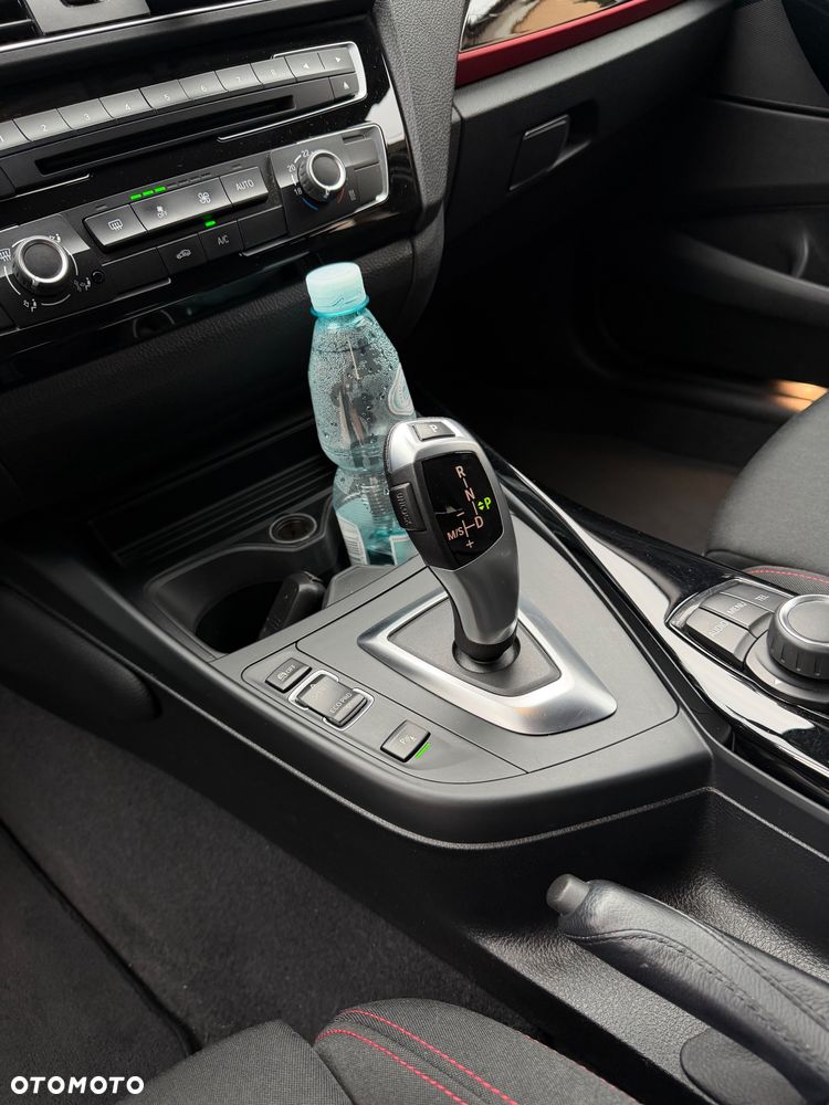 BMW Seria 1 118i Sport Line - 13
