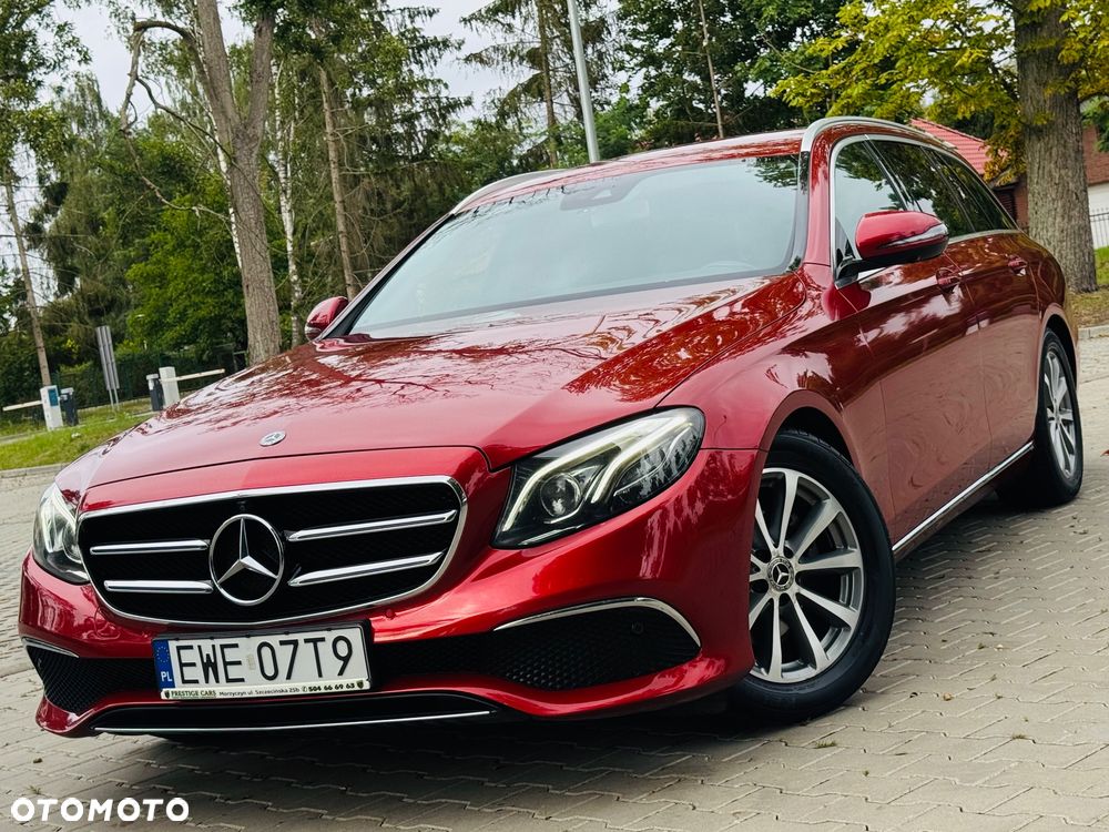 Mercedes-Benz Klasa E 220 d 9G-TRONIC Exclusive - 16