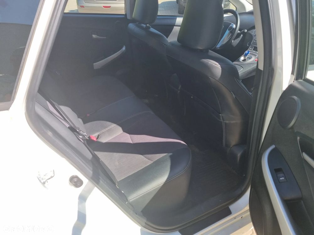Toyota Prius (Hybrid) Executive - 15