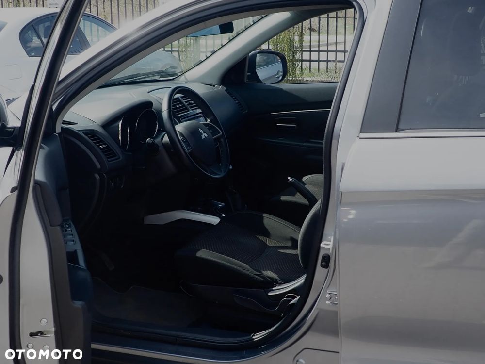 Mitsubishi ASX 1.6 Invite - 23