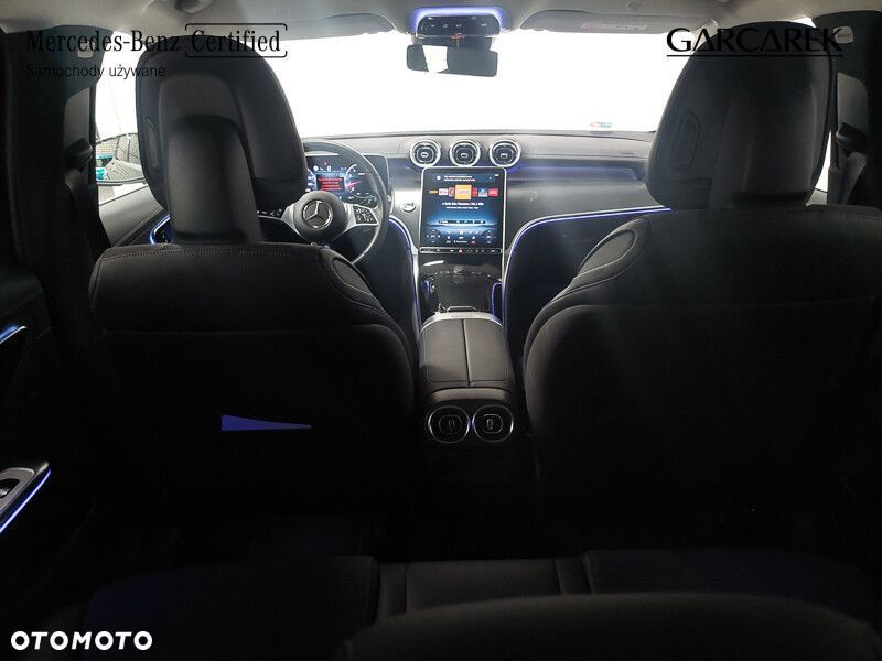 Mercedes-Benz GLC - 12