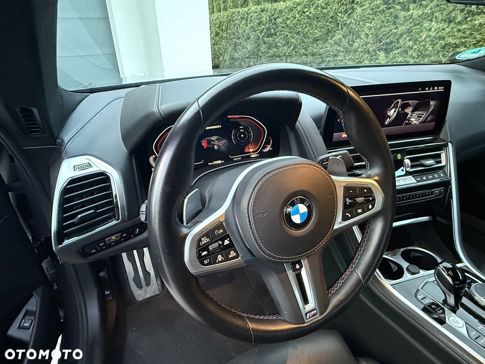 BMW Seria 8 - 17