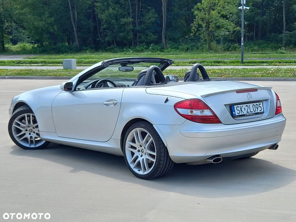 Mercedes-Benz SLK 350 Sport Edition - 19