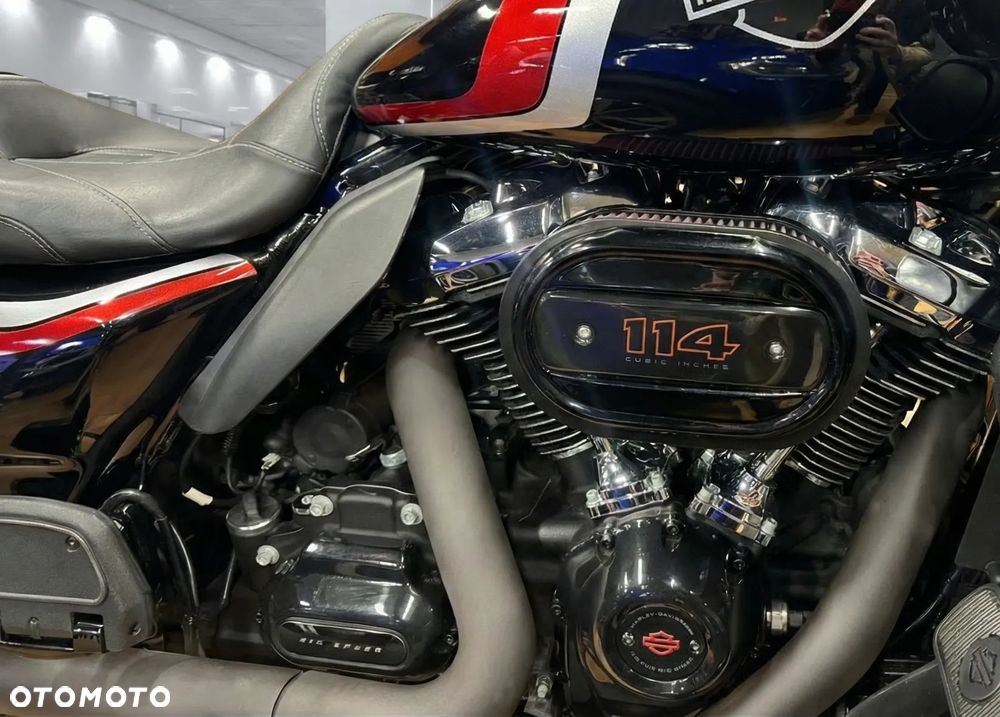 Harley-Davidson Touring Road Glide - 19