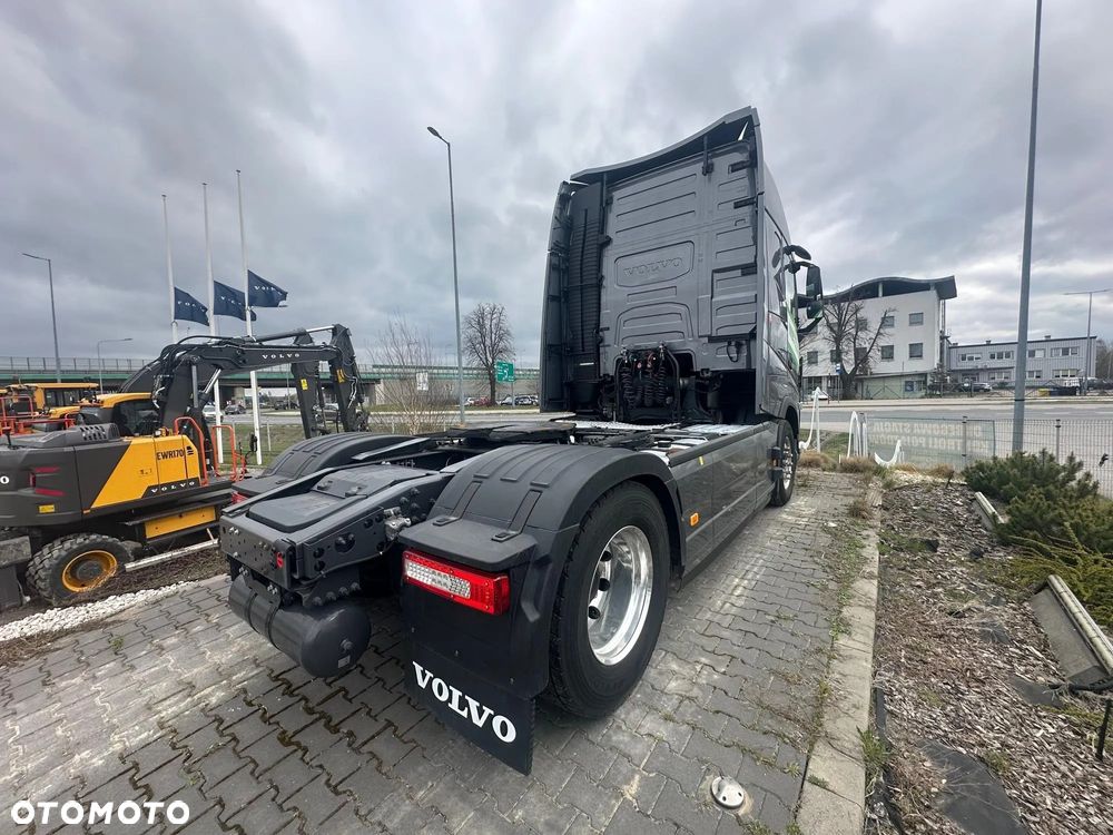 Volvo FH 460 I-SAVE XL ADR - 4