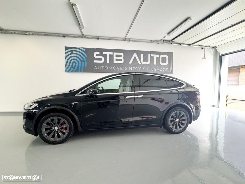 Tesla Model X 100 kWh Long Range AWD - 42