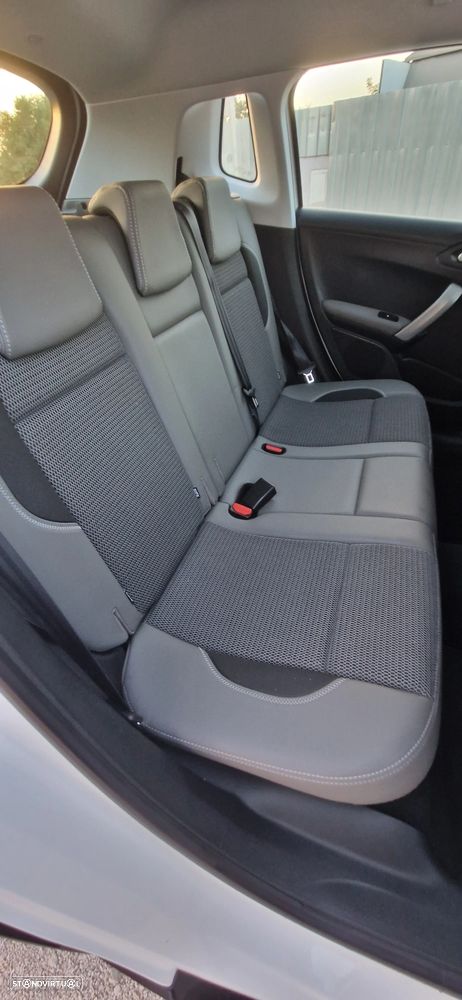Peugeot 2008 1.2 PureTech Allure - 7