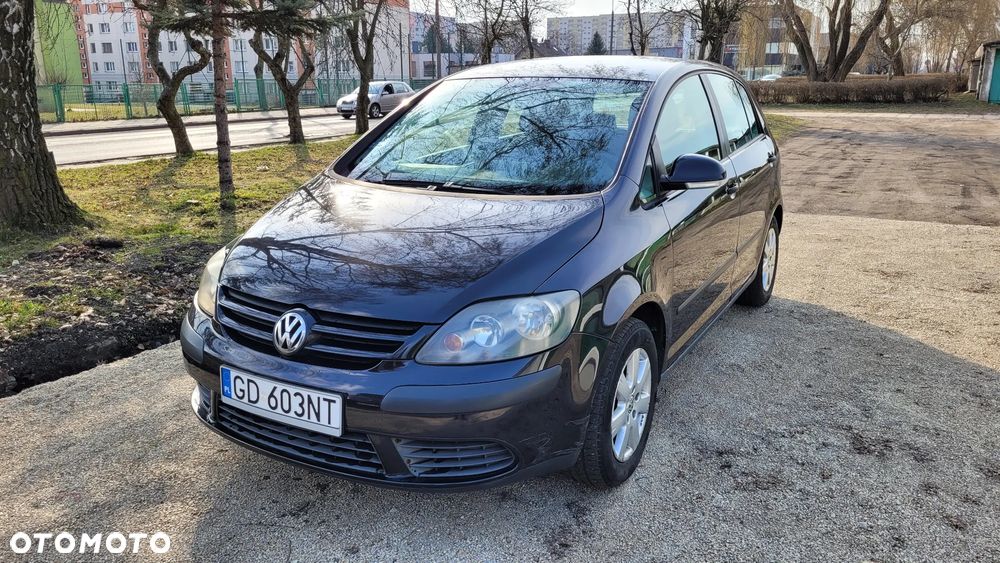 Volkswagen Golf Plus 1.6 FSI Comfortline - 1