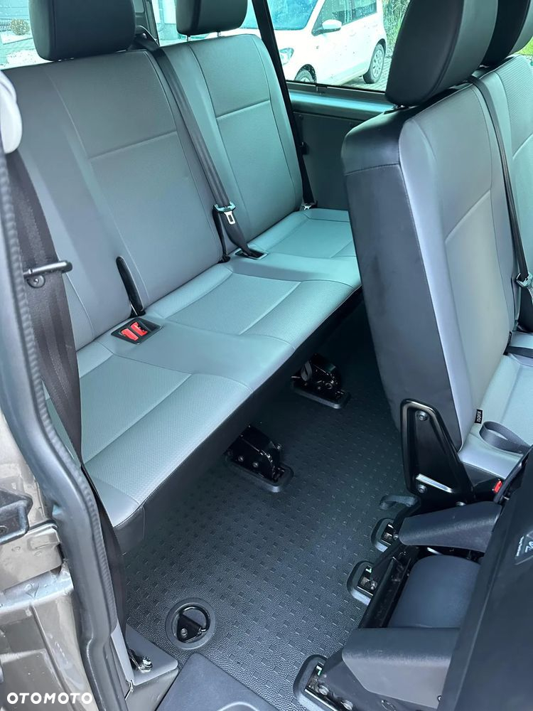 Volkswagen Caravelle 6.1 2.0 TDI L2 Trendline DSG - 20
