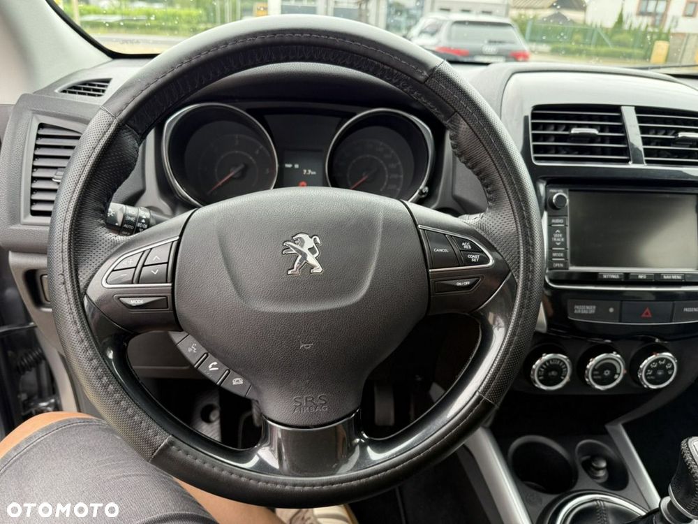Peugeot 4008 - 26