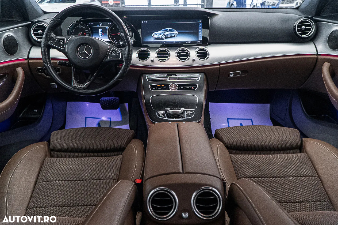 Mercedes-Benz E 200 d 9G-TRONIC Avantgarde - 32