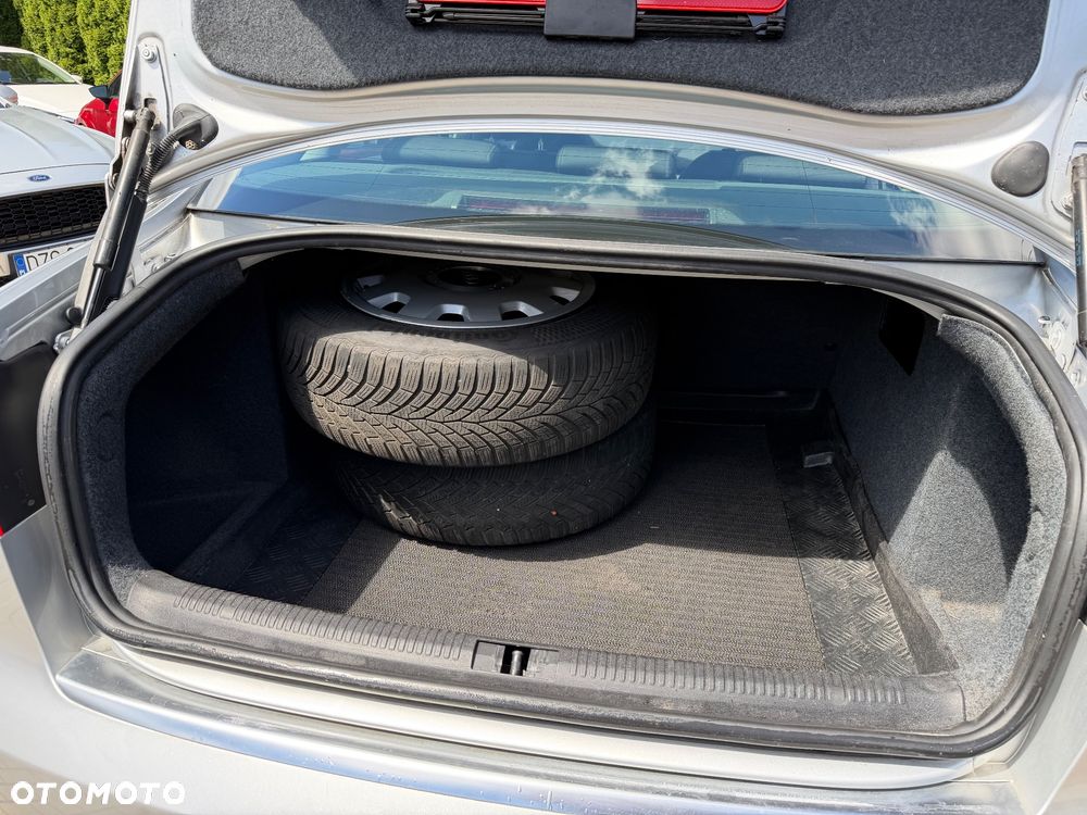 Audi A4 Limousine - 16
