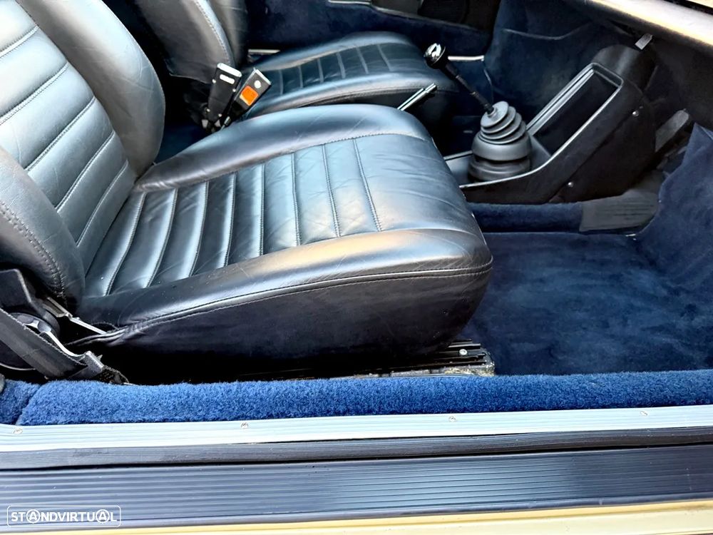 Porsche 911 Série G - 26